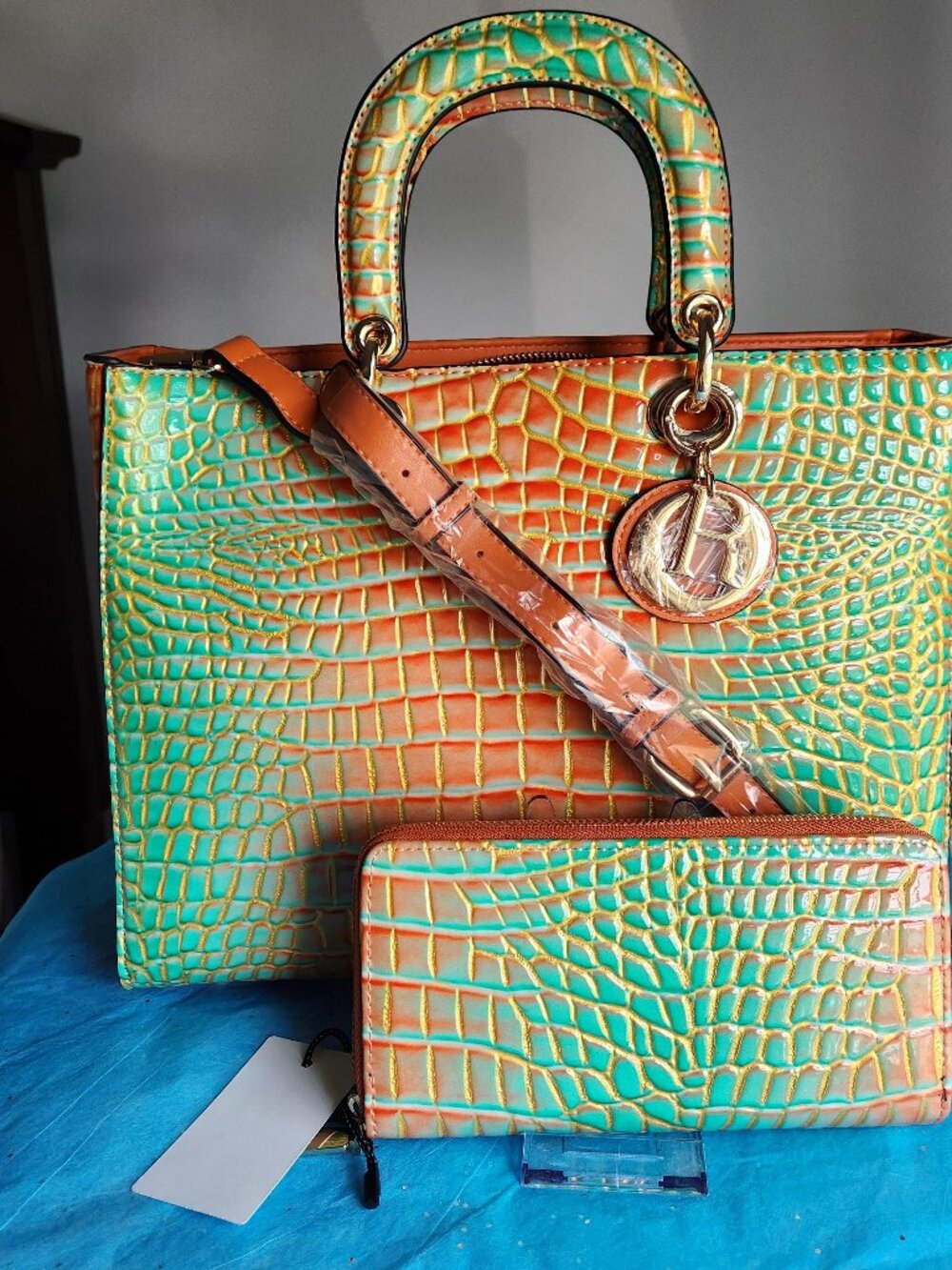 Multi Color Croc Satchel/Wallet 3 pc Set, NWT - Picture 3 of 12